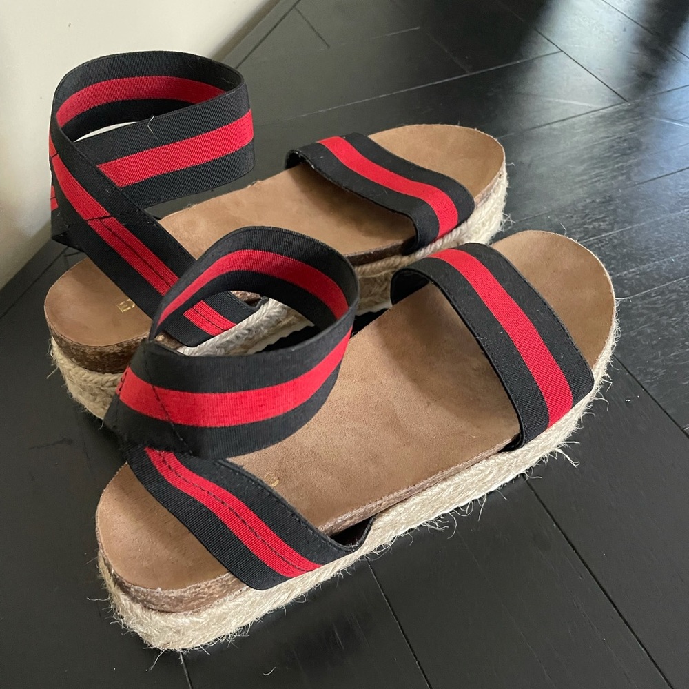 NWT Express Espadrille Platform Sandals red& black